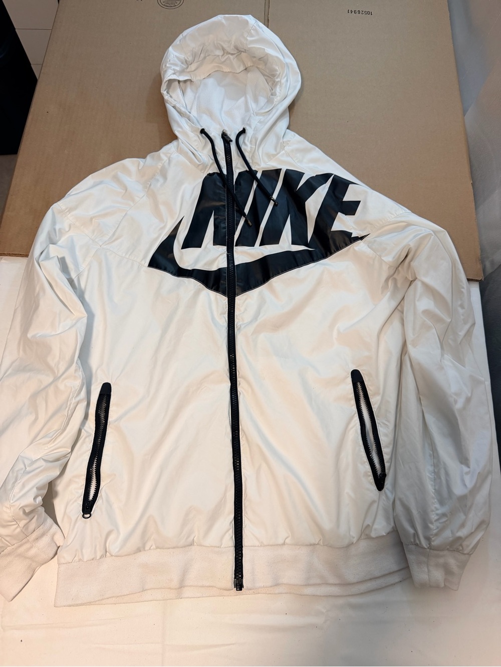 Nike White Hooded Windbreaker with Black Logo